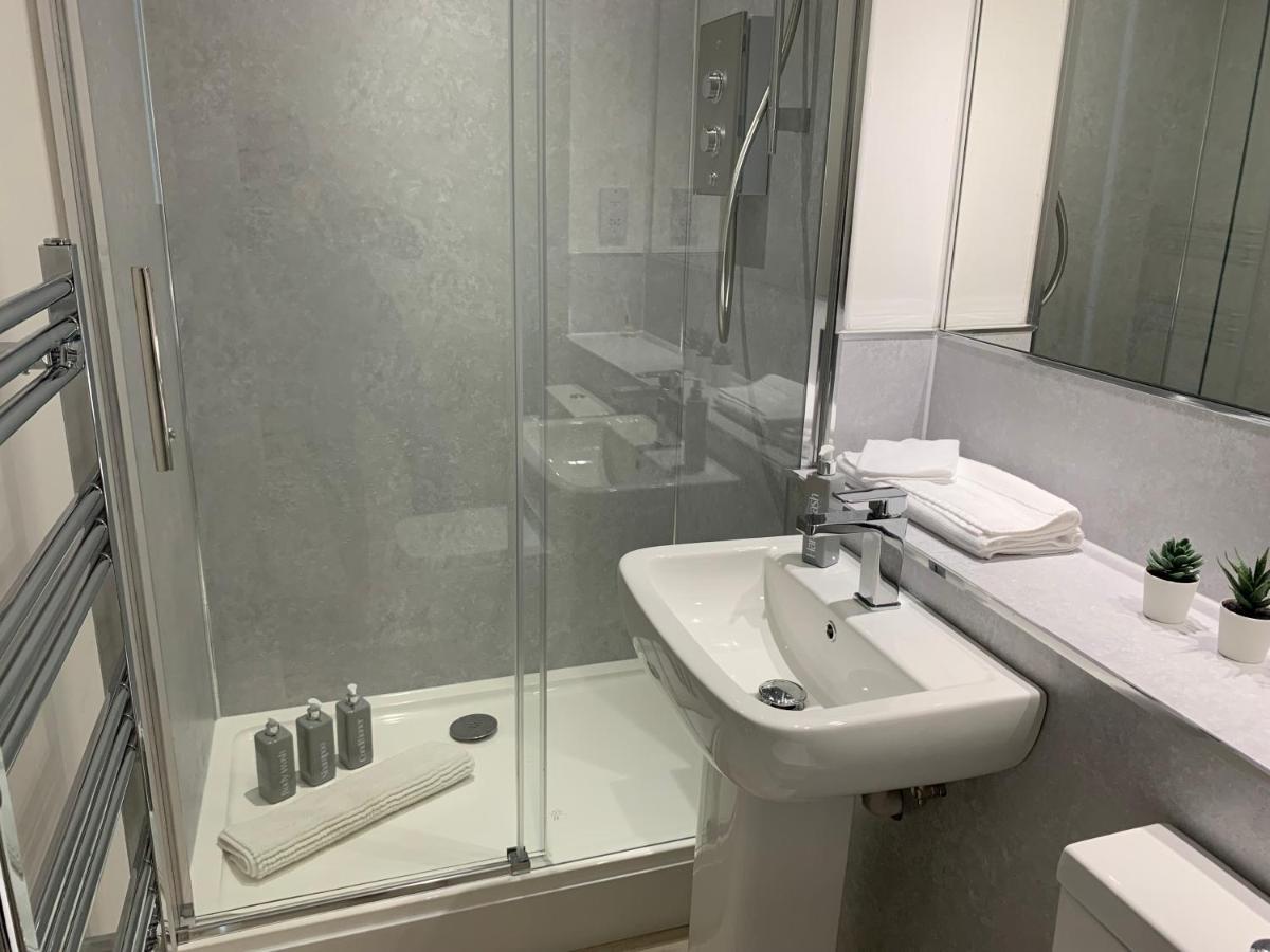 Corstorphine Townhouse: Spacious Stay Near Murrayfield with Garden Edinburgh Exterior photo